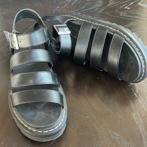 Sincerely Jules Daring Platform sandals